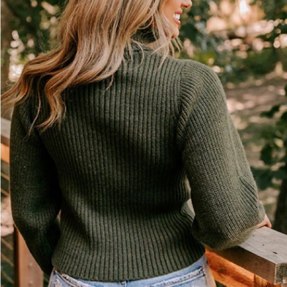 Olive Green Women's Cutout Sweater - Picture 2 of 3